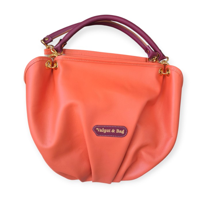 Bolso de hombro Dante en piel de ternera naranja y berenjena hecho artesanalmente en España – vista frontal
